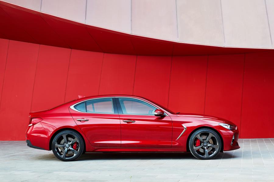  Genesis G70 3.3T 2019 года  (AU) (фото 3 из 40)